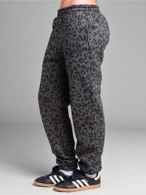 Comfrt Minimalist Sweatpants Limited Edition Panther